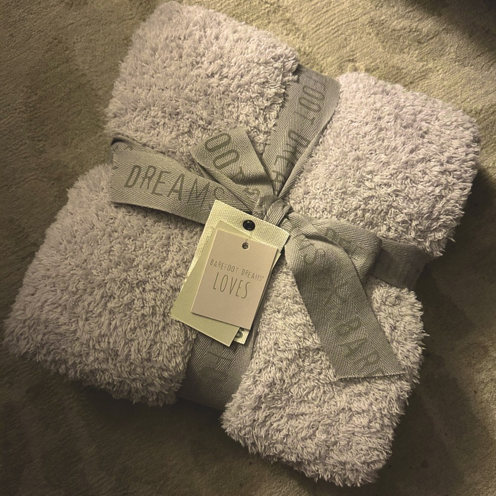 Barefoot Dreams brand new stroller blanket